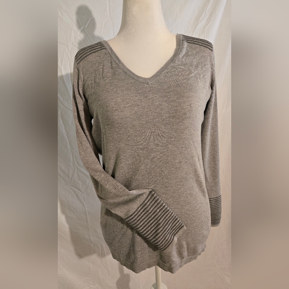 All At Once Gray V-Neck Women's Sweater. Functioning Zipper